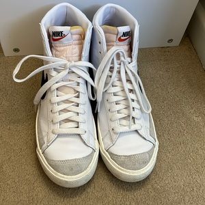 Nike Blazer Sneakers